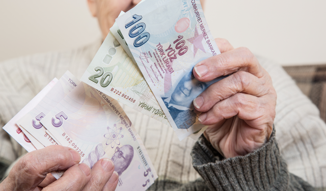 2027 Emekli Maaşları Ne kadar Olacak? Ocak Zammı İçin Yeni Hesaplama