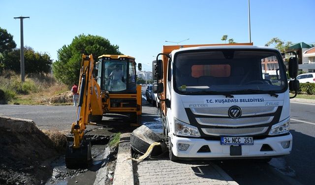 Kuşadası’nda yağış öncesi alarm! ekipler sahaya indi