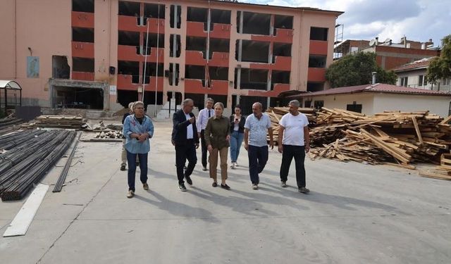 Nazilli’de iki okulda deprem güçlendirmesi sürüyor