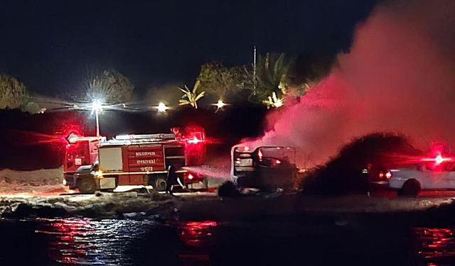 Didim'de park halindeki karavan cayır cayır yandı