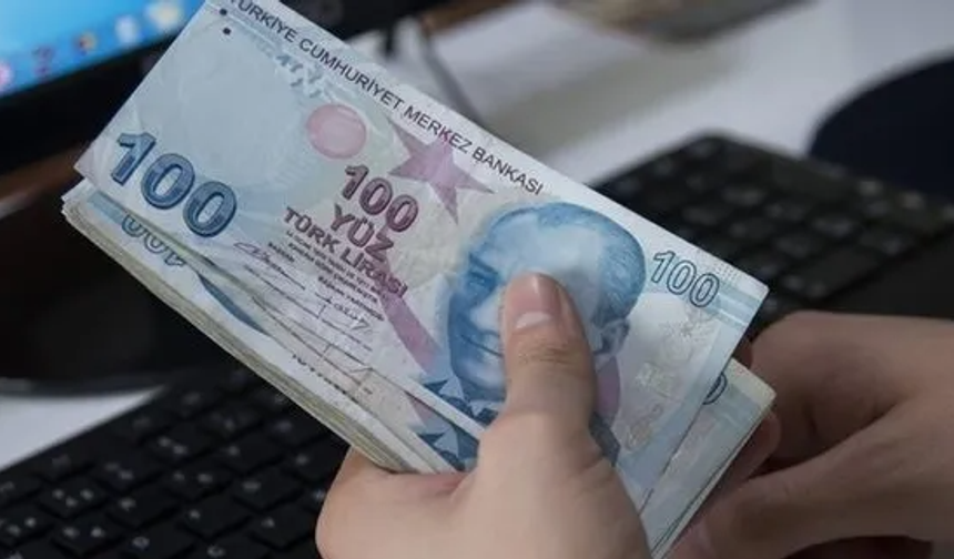 Yaşlı ve engelli aylıkları, aile destek paketi ödemeleri gibi çeşitli yardım programlarına ilişkin ödemeler hak sahiplerine ulaştırıldı. Bu kapsamda Aile ve Sosyal Hizmetler Bakanı Mahinur Özdemir Göktaş, ekim ayı sosyal yardım ödemeleri hakkında önemli açıklamalarda bulundu.