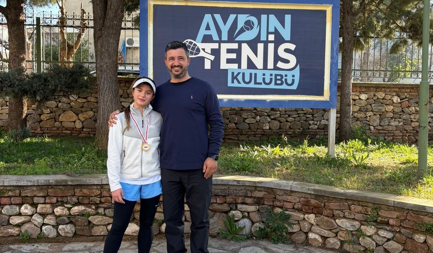 EA Tenis’ten dev turnuva: Aydınlı Defne şampiyon oldu