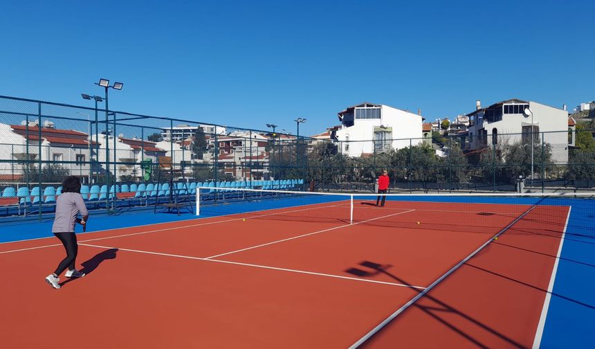 Kuşadası Tenis Kulübü Tenis severlere kapılarını açtı