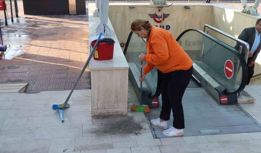 Nazilli Belediyesi ilçe genelindeki temizlik çalışmalarını sürdürüyor