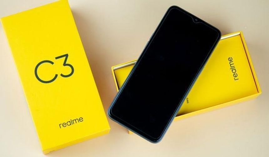 Çinli teknoloji devi Oppo’nun alt markası olan Realme’nin Türkiye operasyonlarını sonlandırma hazırlığında olduğu iddiaları teknoloji camiasında büyük yankı uyandırdı. Son yıllarda Türkiye’de on binlerce cihaz satan şirketin, birçok çalışanının işine son verdiği ileri sürülüyor.