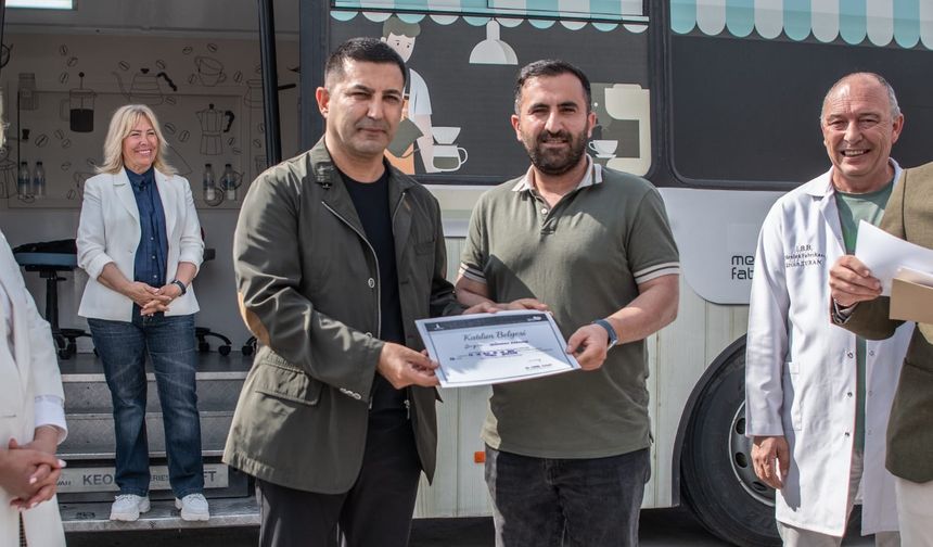 Kuşadalı gençler mobil barista ile mesleki beceri kazanıyor