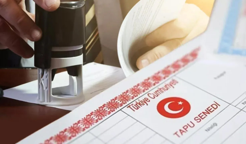 Kira Geliri Elde Edenler İçin Vergi Ödeme Zorunluluğu
Gayrimenkulden gelir elde eden mülk sahiplerinin de 7 Nisan'a kadar kira beyannamelerini vermesi gerekiyor. Bu kapsamda, konuttan 2024'te yıllık en az 33 bin lira, iş yerinden ise 230 bin lira kira geliri elde eden gayrimenkul sahipleri gelir vergisi ödeyecek. İstisna tutarının altında kira geliri elde edenler ise beyanname vermeyecek.