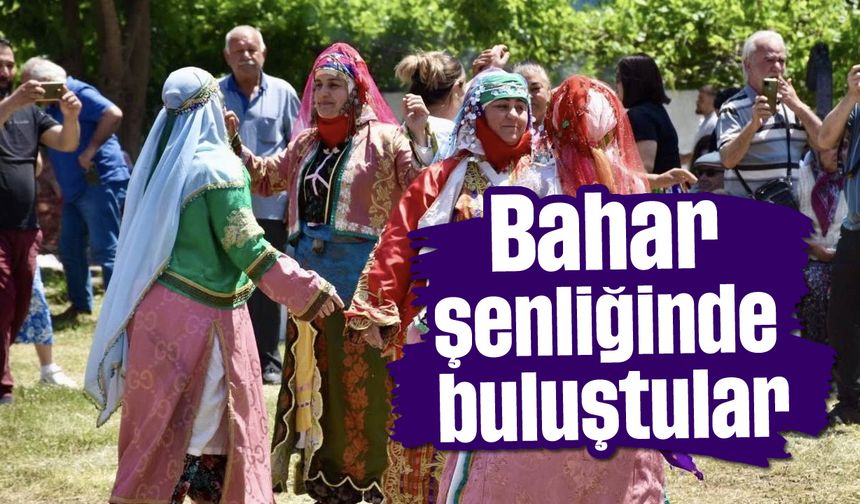 Bahar şenliğinde buluştular