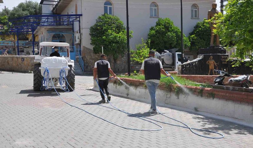 Bozdoğan Belediyesi’nden Yazıkent’te bahar temizliği