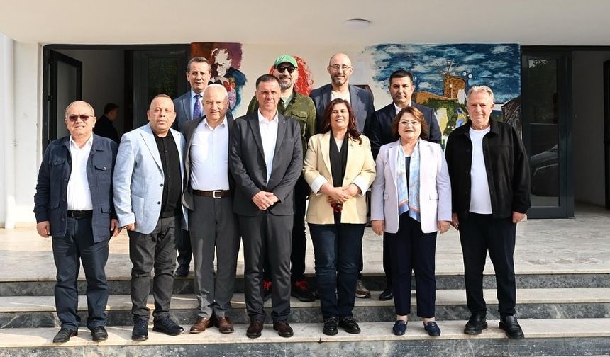 “Aydın’da belediye başkanlarımızla iktidara yürüyoruz”