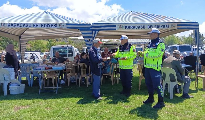 Karacasu'da jandarmadan Gölcük Yaylasında farkındalık etkinliği