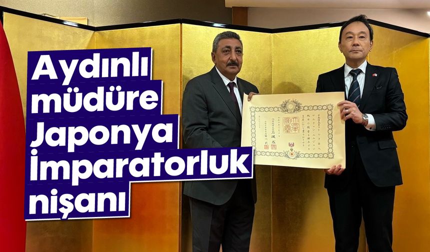 Aydınlı müdüre, Japonya İmparatorluk nişanı
