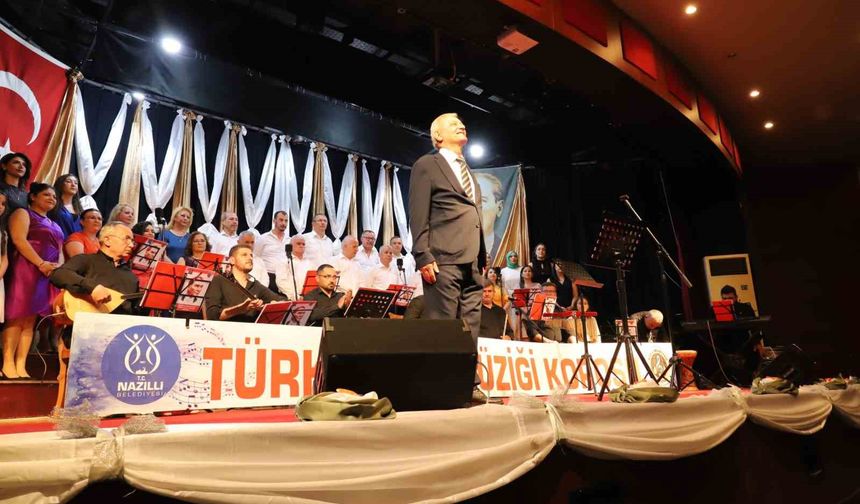 Nazilli Belediyesi THM Korosu'ndan Gençlik Konseri
