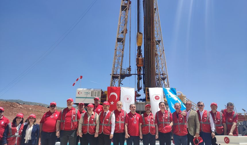 Savaş, 19 Mayıs’ı petrol fışkıran Gabar’da kutladı