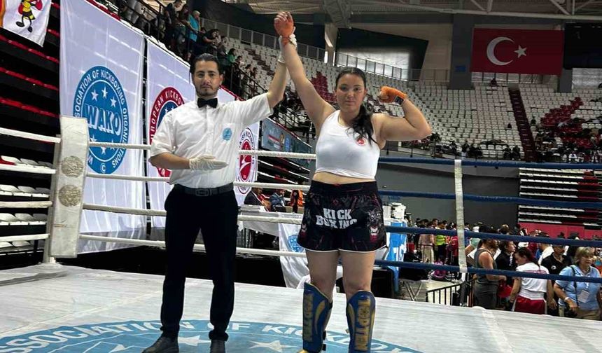 Sökeli 3 genç sporcu Dünya Kupası’ndan madalyayla döndü