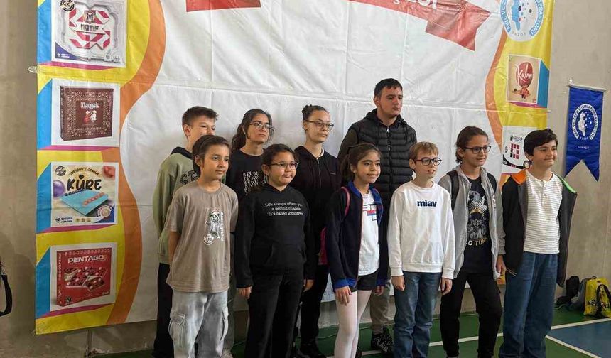 TAZOF Yarışmalarında Nazillili öğrenciler gururlandırdı