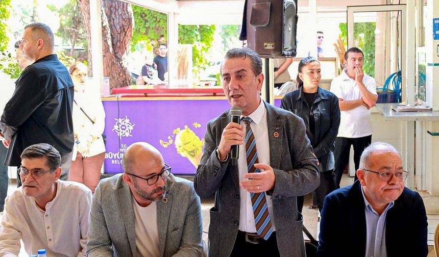 Başkan Yetişkin bayramlaşma programında birlik mesajı verdi