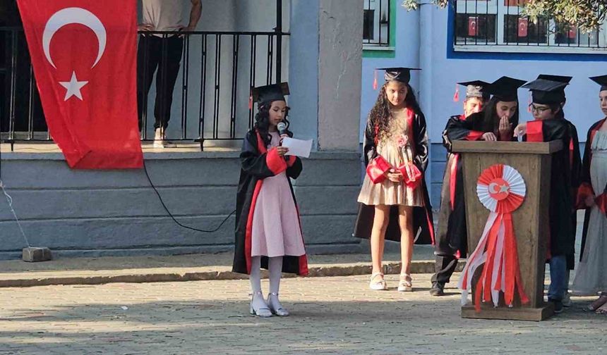 Umurlu Atatürk İlkokulu’nda mezuniyet heyecanı