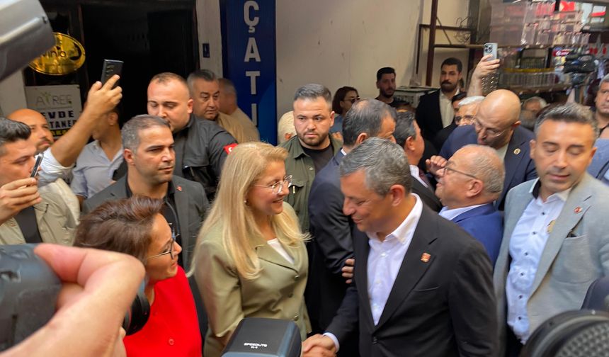Özgür Özel, CHP Aydın İl Başkanlığı'nda