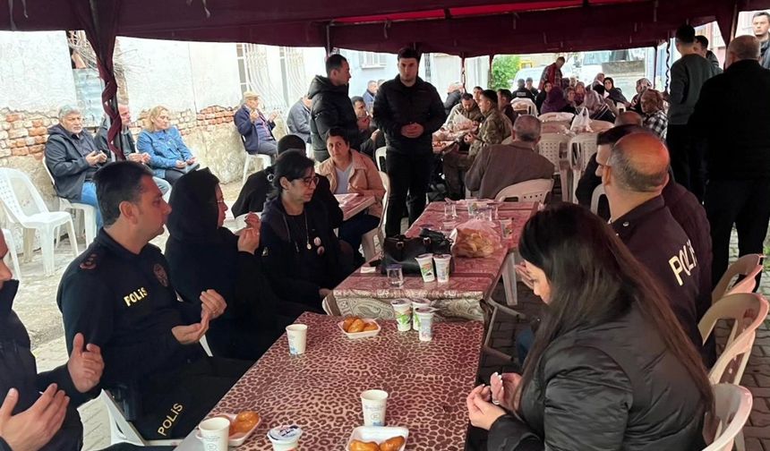 Germencikli şehit teğmen dualarla memleketinde anıldı