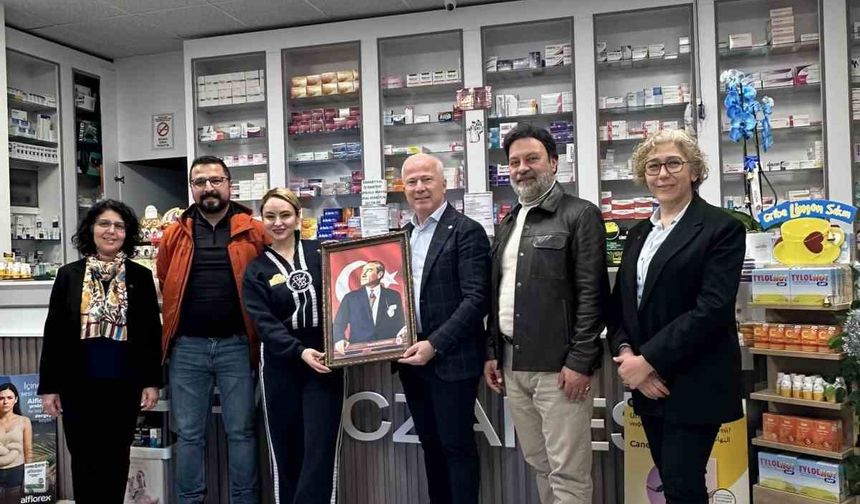 Kuşadası’nda eczacılık gündemi masaya yatırıldı