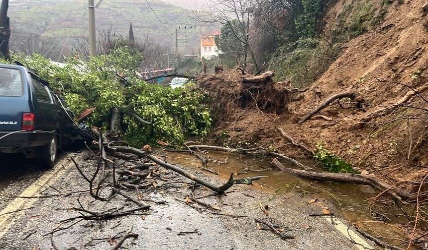 Nazilli'nin komşu ilçesinde heyelan