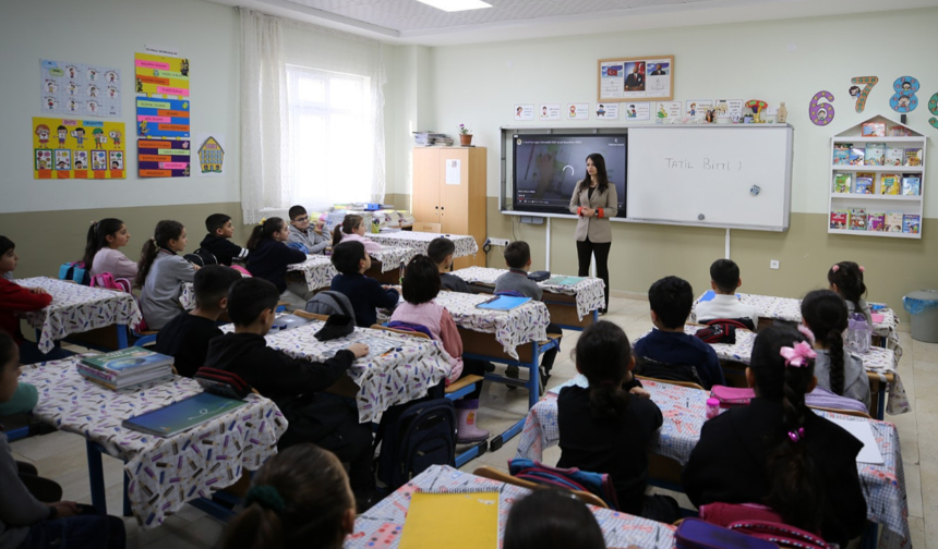 Eğitime ayrılan pay azalıyor