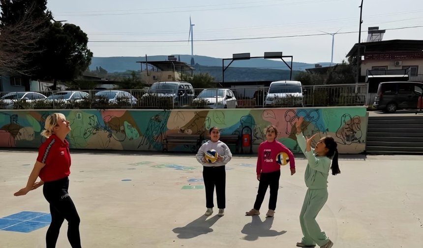 Didim’de geleceğin voleybolcuları için anlamlı adım