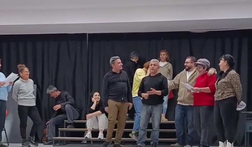 DİSADER "Artiz Mektebi" ile perdesini açıyor