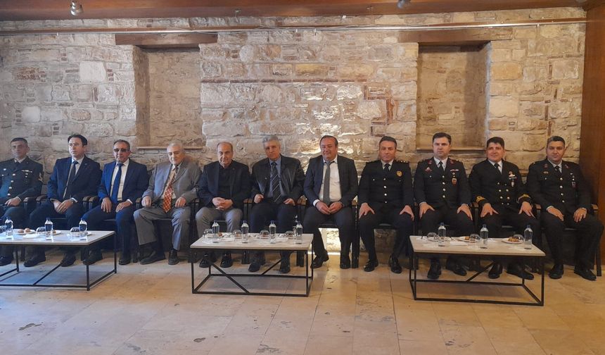 Kuşadası ilçe protokolü bayramlaştı