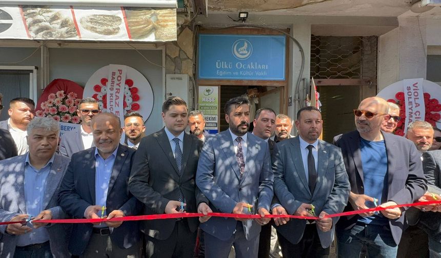 Söke'de Ülkü Ocakları yeni hizmet binası açıldı