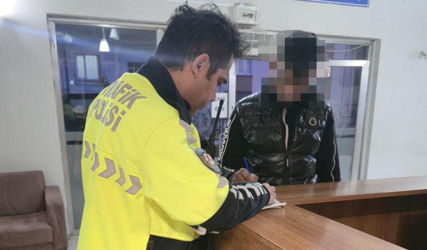 Küçük kıza çarpan sürücü arkasına bakmadan kaçtı