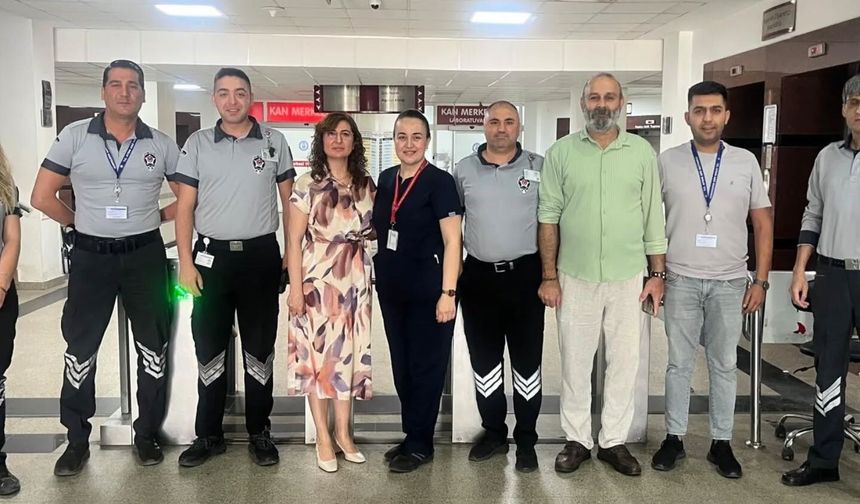 ADÜ Hastanesi Başhekimi Uysal hastalar ve hastane çalışanları ile bayramlaştı