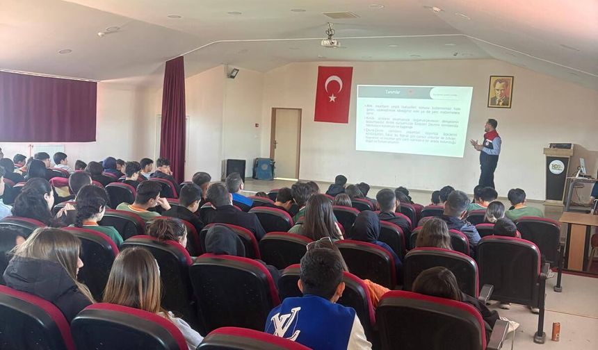 Didim Yenihisar Anadolu Lisesi’nde "Gelecek" konuşuldu