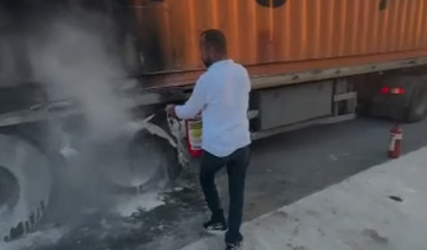Aydın'da tırın yanmasını, yangın firması önlendi