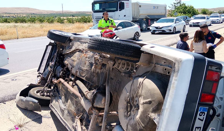 Ters dönen otomobildeki 8 aylık bebek hayatını kaybetti
