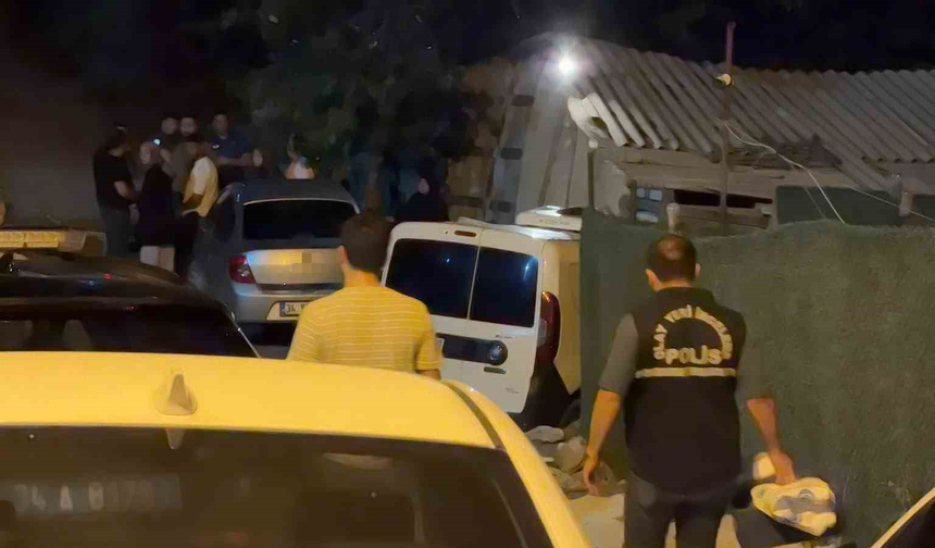 Eski eşini ve çocuğunu pompalı tüfekle öldürüp canına kıydı