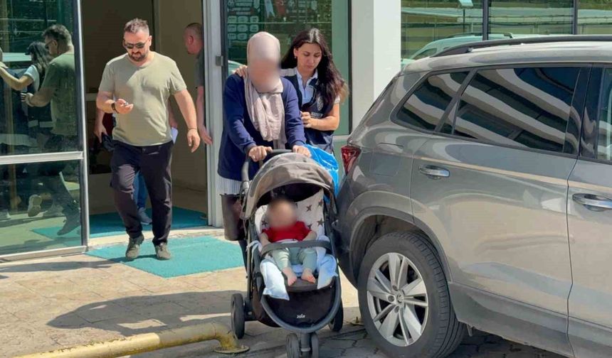 Bu kadarı pes dedirtti:Bebek arabasından 1 kilo uyuşturucu çıktı