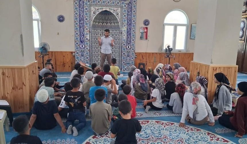 Söke’de Yaz Kur’an Kurslarında değerler eğitimi seminerleri devam ediyor
