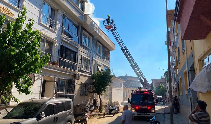 Dumanlar tüm sokağı kapladı: Nazilli’de korkutan yangın