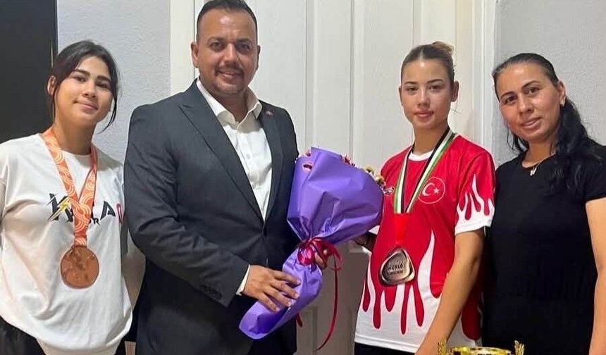 Başkan Gümüş’ten dünya ikincisine tebrik ziyareti