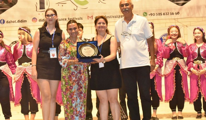 DAHOT’un Uluslararası Halk Dansları festivali ilgiyle izlendi