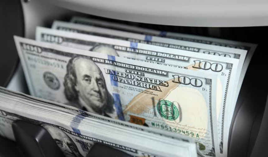 Finans Dünyası Bu Rakamı Konuşuyor! 2026 Sonu Dolar Tahmini Şok Etti!