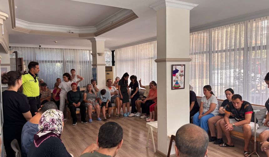 Kuşadası bakım merkezleri trafik eğitiminde buluştu