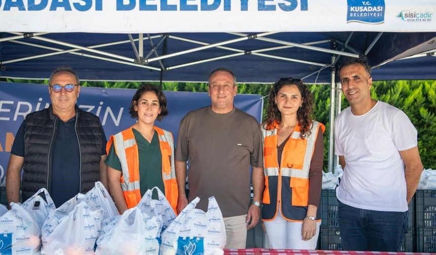 Kuşadası Belediyesi’nin beslenme çantası desteği bu yıl bin 400 çocuğa ulaşacak