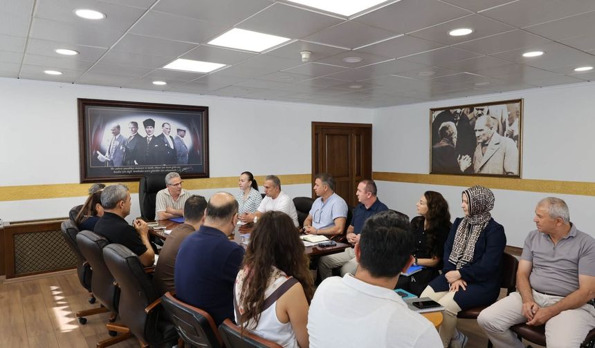 Nazilli'de çalışmalar masaya yatırıldı : Başkan Tetik, müdürlerle buluştu