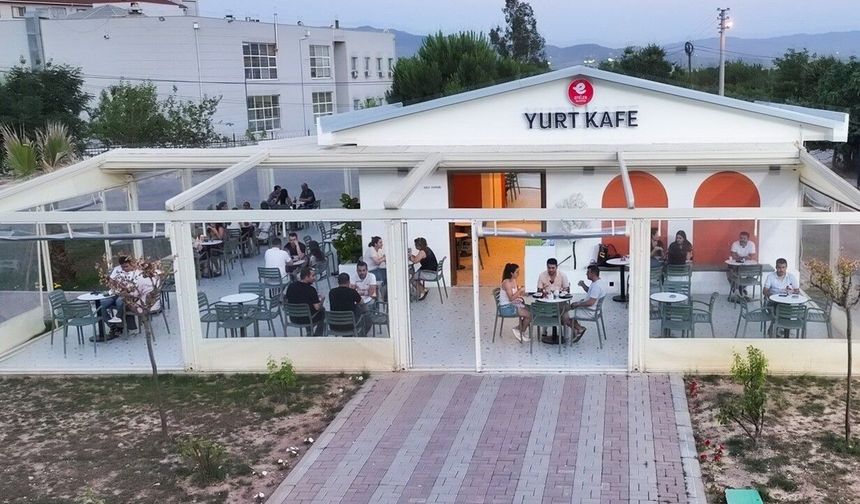 Üniversiteli gençlerden Yurt Kafe’ye yoğun ilgi