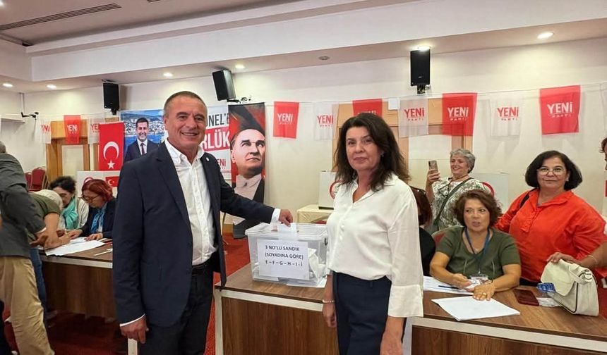 YENİ Parti Milletvekili Karakoz'dan Başkan Gürbilek'e tebrik