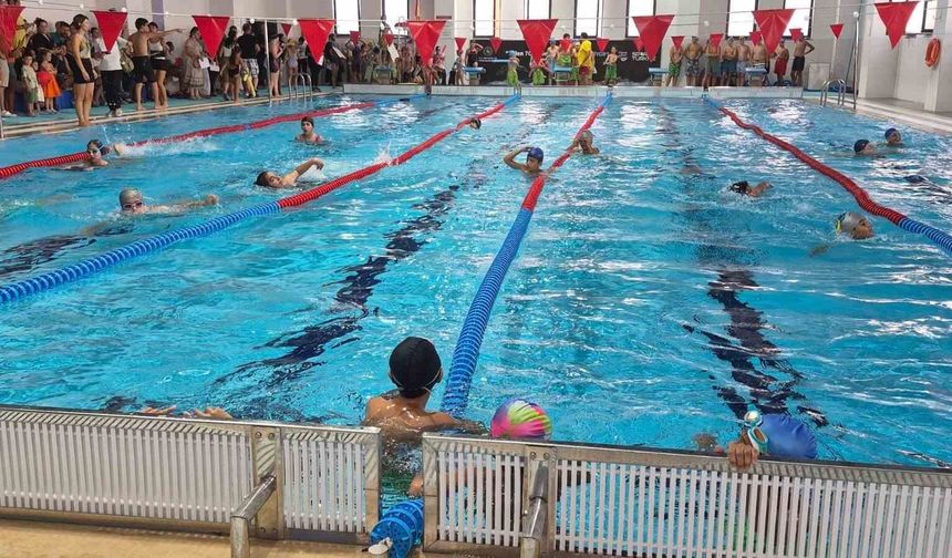 Yüzme Bilmeyen Kalmasın Projesi ile çocuklar suyla buluşuyor