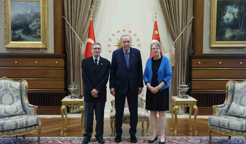 Cumhurbaşkanı Erdoğan, Aziz Sancar ve eşini kabul etti